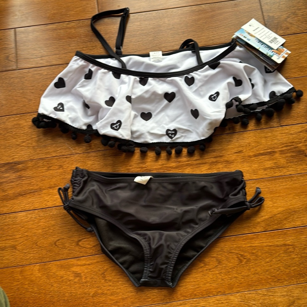 Limeapple Ruffle Bikini Set - Picture 2 of 5